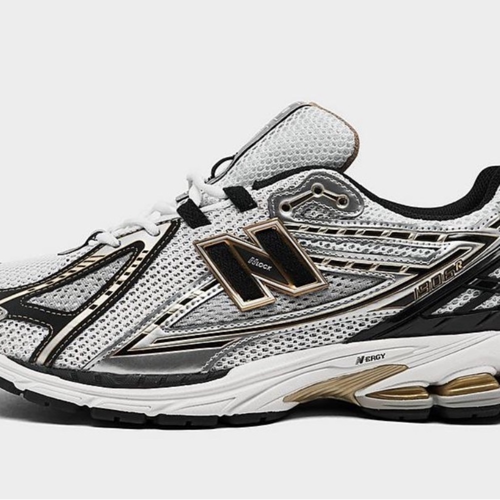 1906R 'Metallic Silver Metallic Gold New Balance